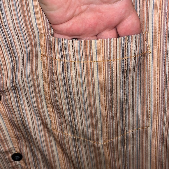 “Tommy Bahama” Vtg 100% silk button-down short sleeve - Picture 9 of 13